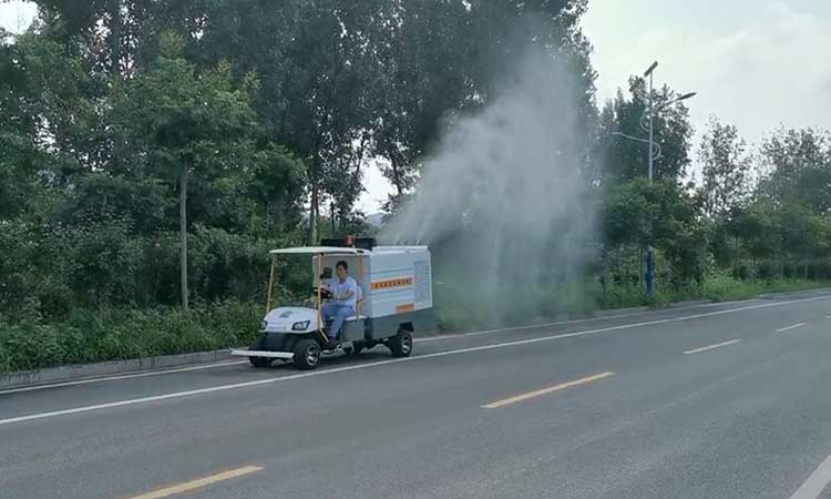 小型電動(dòng)四輪高壓清洗車的優(yōu)勢(shì)和特點(diǎn)有哪些？
