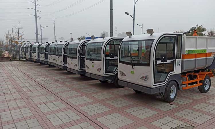 小型垃圾清運(yùn)車(chē)