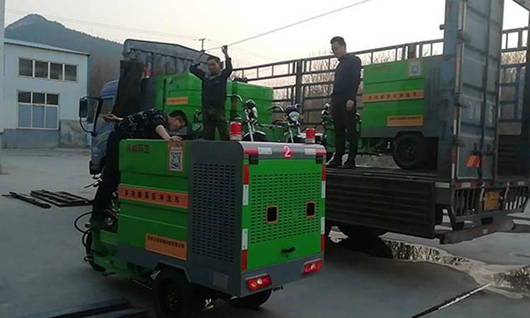 三輪高壓清洗車(chē)