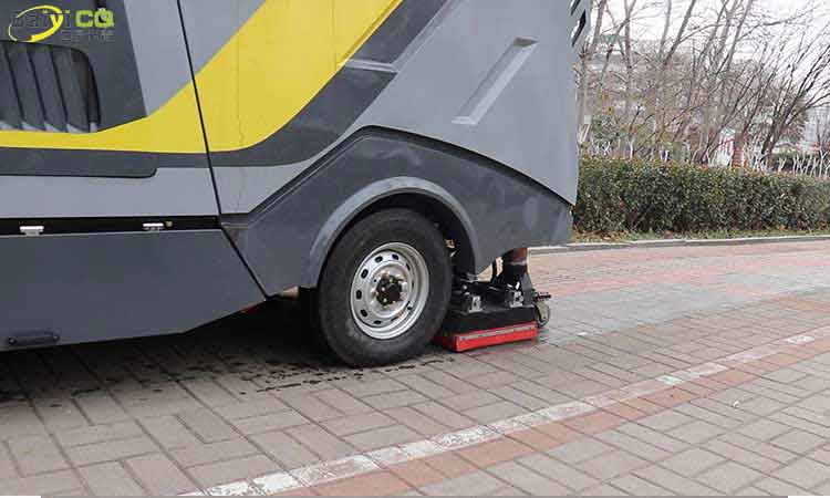 純電動深度清潔車