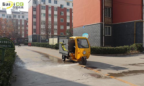 適用于小區(qū)物業(yè)的電動(dòng)三輪高壓清洗車應(yīng)該是什么樣的？
