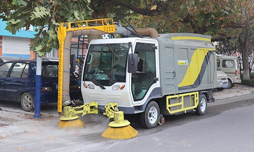 79906am美高梅落葉收集器，助力烏魯木齊美麗秋色