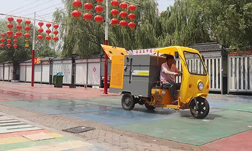 小型三輪高壓清洗車步行街，高壓沖洗作業(yè)實操
