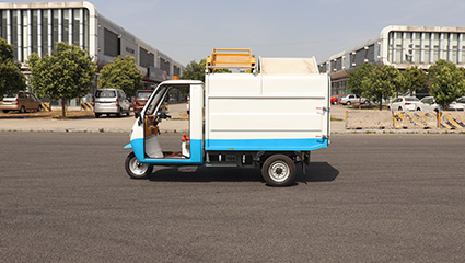 側(cè)裝式垃圾清運(yùn)車BY-L25車輛底盤(pán)