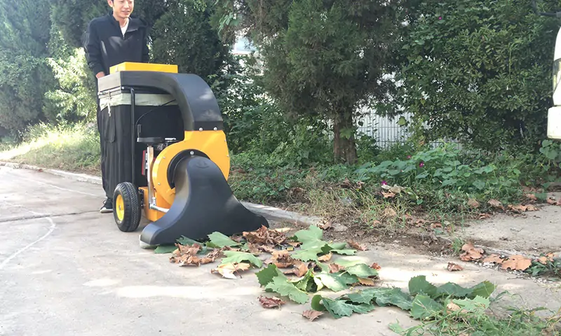 手推式樹葉收集器，園林物業(yè)落葉收集轉運好幫手，操作簡單，靈活多樣